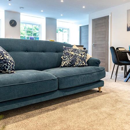 沃克索普Stylish & Contemporary 2-Bed Townhouse - Parking - Wi-Fi - Netflix公寓 外观 照片