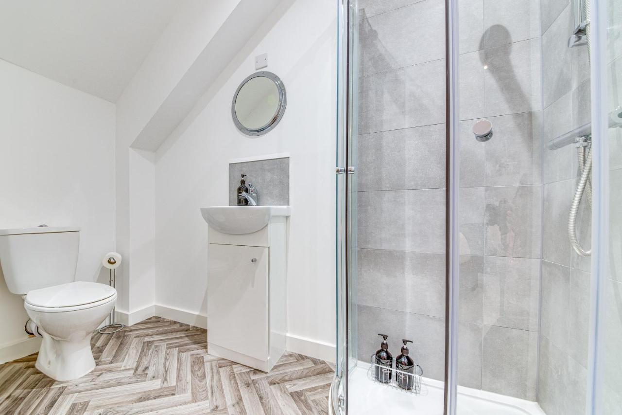 沃克索普Stylish & Contemporary 2-Bed Townhouse - Parking - Wi-Fi - Netflix公寓 外观 照片