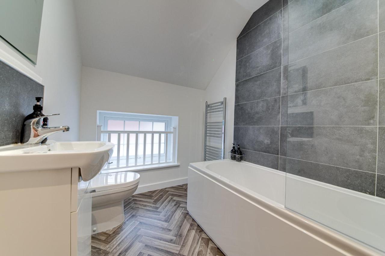 沃克索普Stylish & Contemporary 2-Bed Townhouse - Parking - Wi-Fi - Netflix公寓 外观 照片