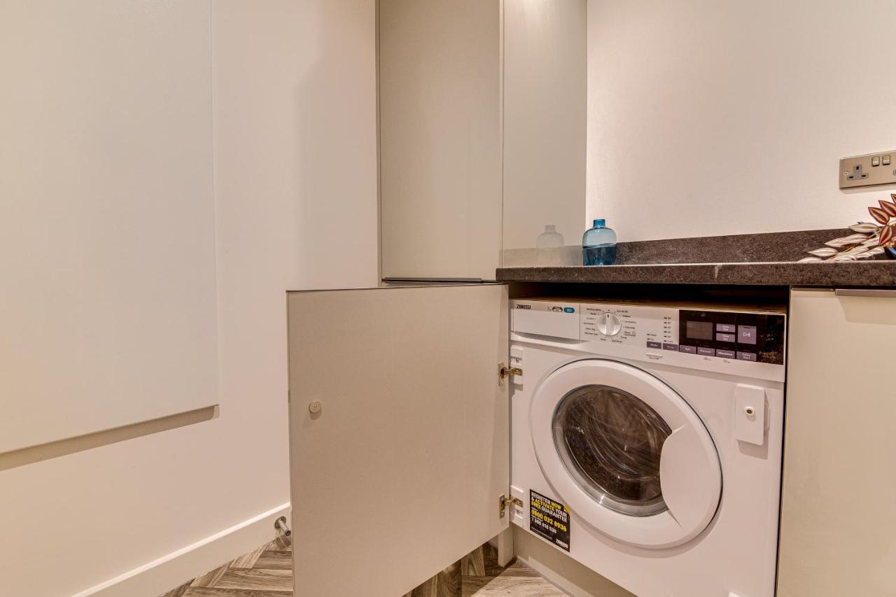 沃克索普Stylish & Contemporary 2-Bed Townhouse - Parking - Wi-Fi - Netflix公寓 外观 照片