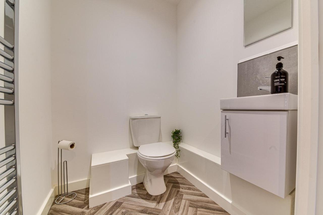 沃克索普Stylish & Contemporary 2-Bed Townhouse - Parking - Wi-Fi - Netflix公寓 外观 照片