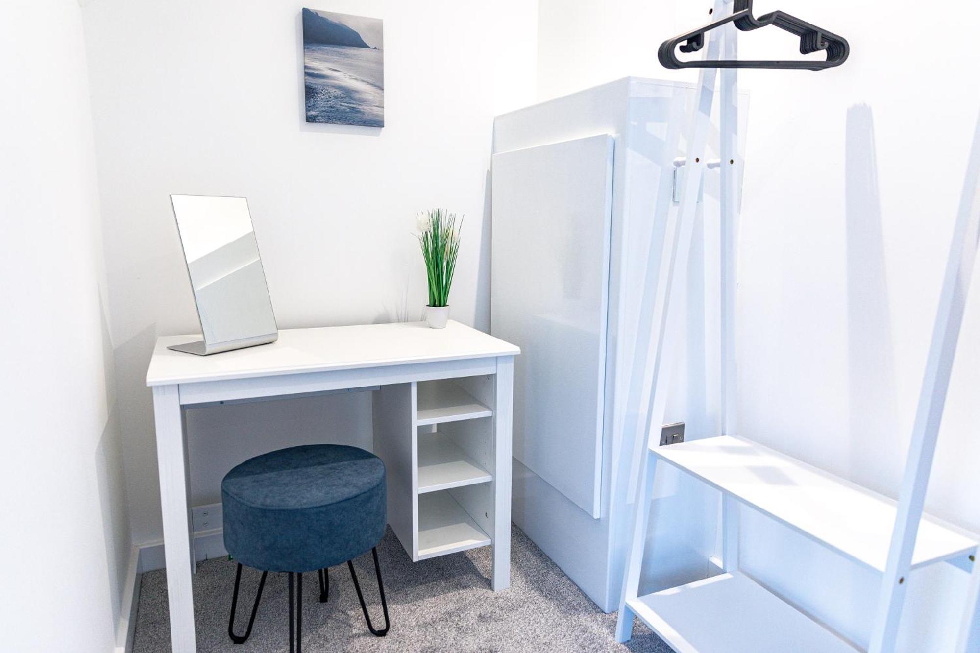 沃克索普Stylish & Contemporary 2-Bed Townhouse - Parking - Wi-Fi - Netflix公寓 外观 照片